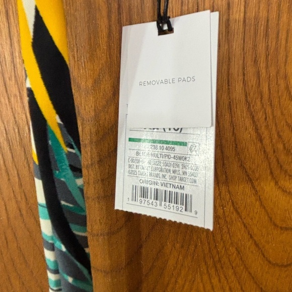 Tropical Print Bikini Top - Picture 4 of 6